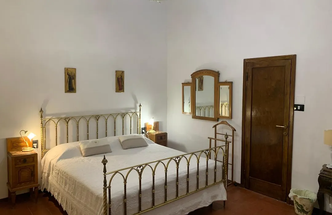 B&B Le 5 Vie Appartamento con camera tripla-1